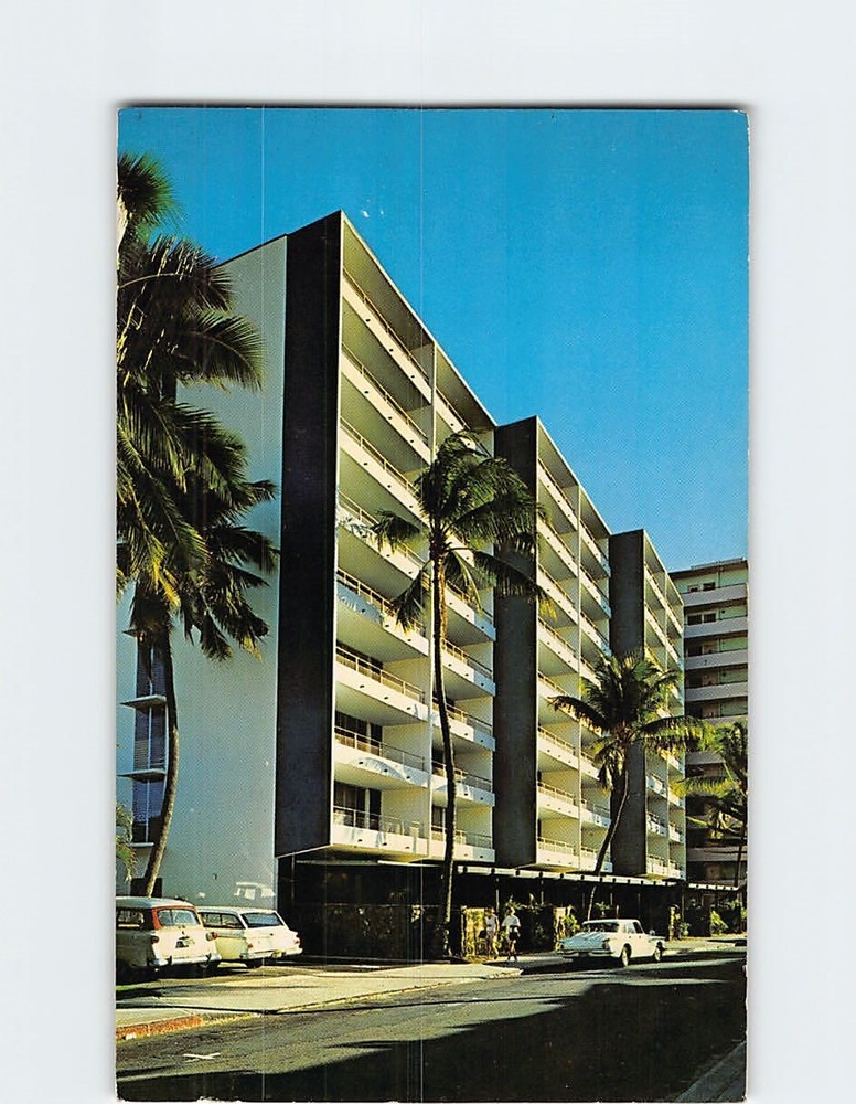 Postcard Luxury at Low Cost The Waikiki Royal Hotel Honolulu Hawaii USA