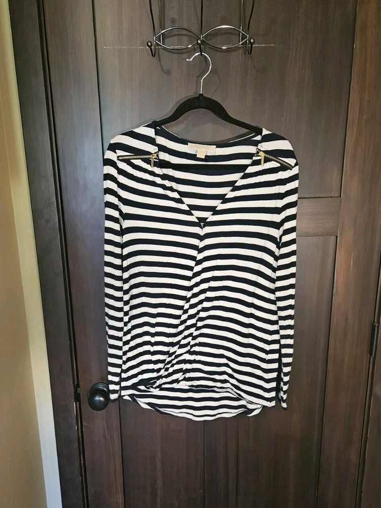 EUC Women's Michael Kors Black & White Stretch Knit LS Top Blouse Size Small