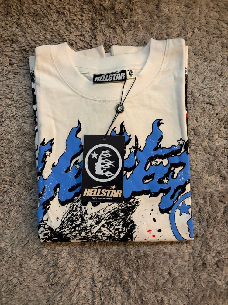 Hellstar Men's White Graphic Print Logo Crew Neck Short Sleeve T-Shirt M