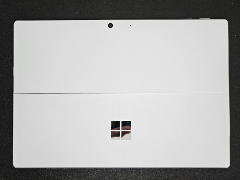 Microsoft Surface Pro 7 i5-1035G4 16GB Ram 256GB SSD Win 11 Pro ***READ***