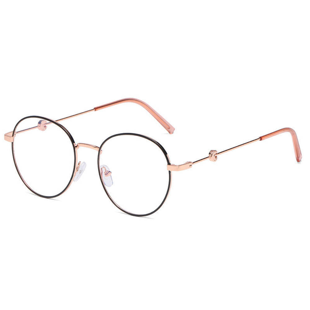 Eye Protection Fashion Glasses: Anti-Blue Light Filtering for Optimal Vision and