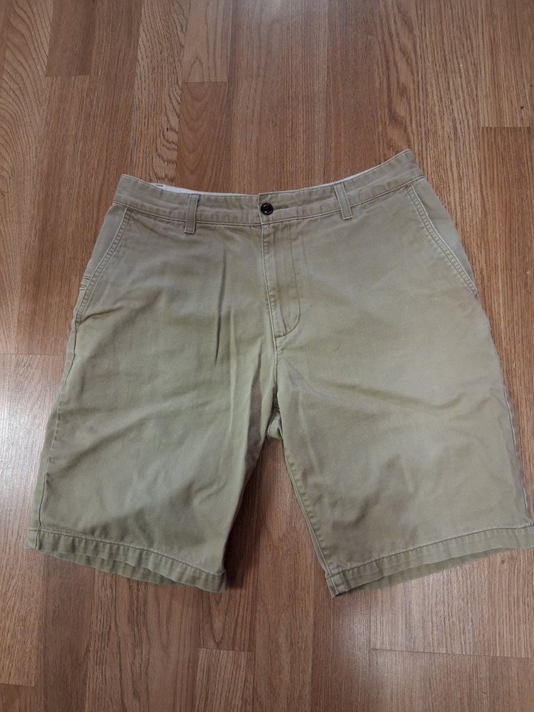 Dockers Men's Classic Fit Khaki Chino Shorts