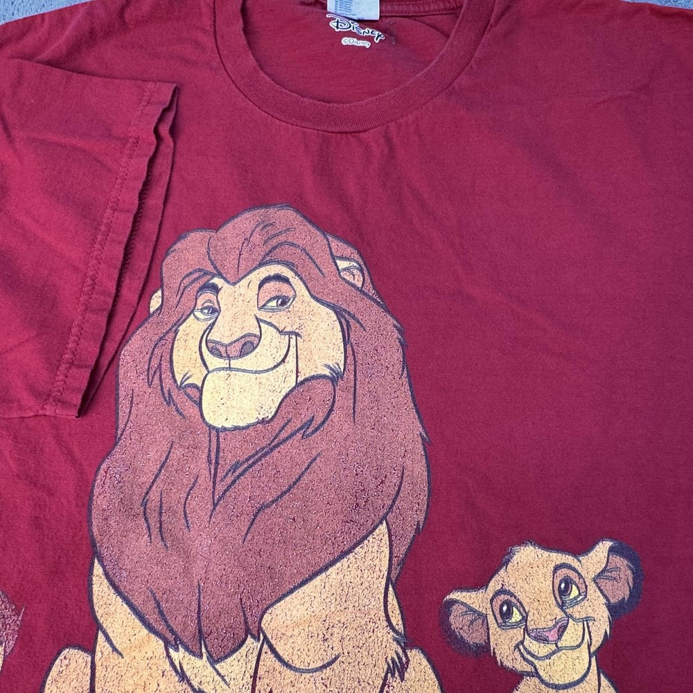 Port & Company Shirt Mens XL Red The Lion King Simba Mufasa Graphic Crewneck