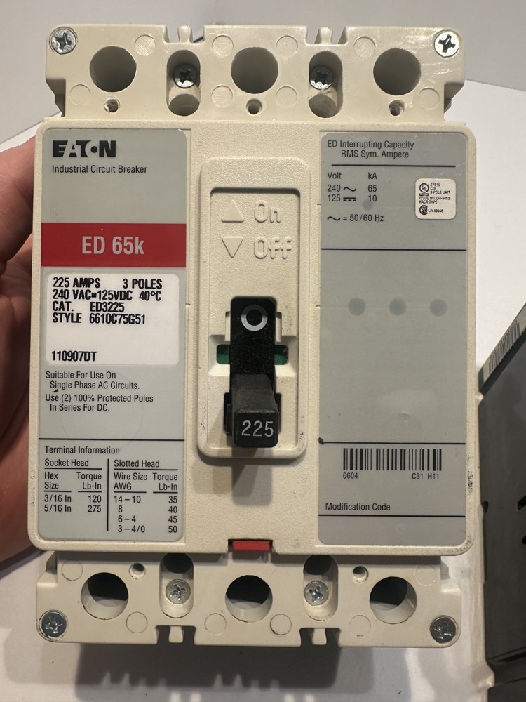 Eaton ED3225 AC/DC 225A Molded Case Breaker - White