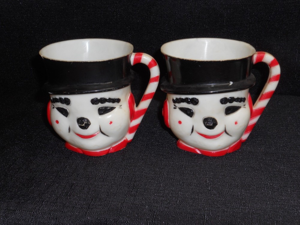 Vintage  F & F Mold & Die Plastic  Snowman Mugs W/Candy Cane Handles ~ Pair