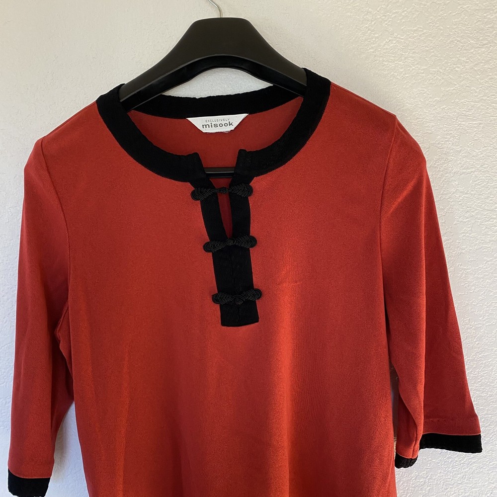 Exclusively Misook Women’s Red/Black 3/4 Sleeve  Pullover Sweater Frog Buttons