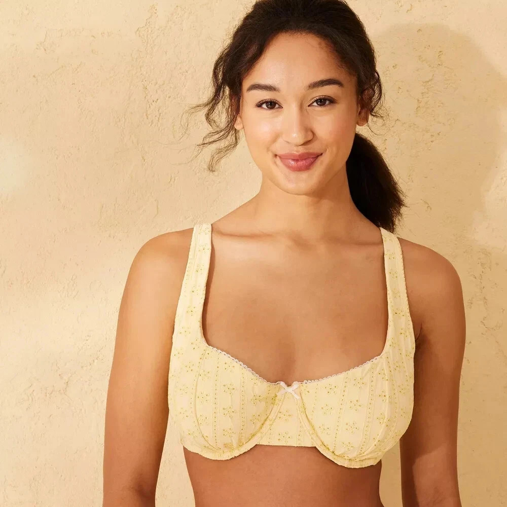 Women's Eyelet Underwire Bikini Top - Wild Fable Yellow M: Adjustable Straps, M