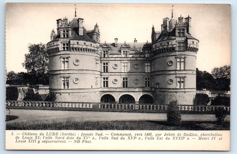 Chateau du Lude - Sarthe FRANCE Postcard