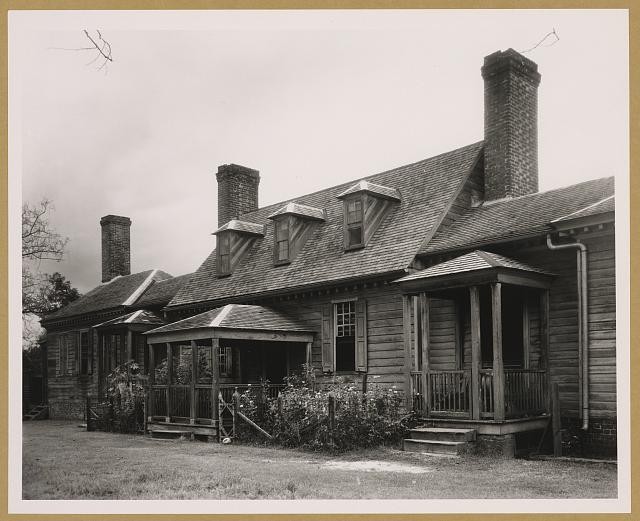 Photo:Petersburg Virginia Wales House ca1730 Porches Wooden Building 1933