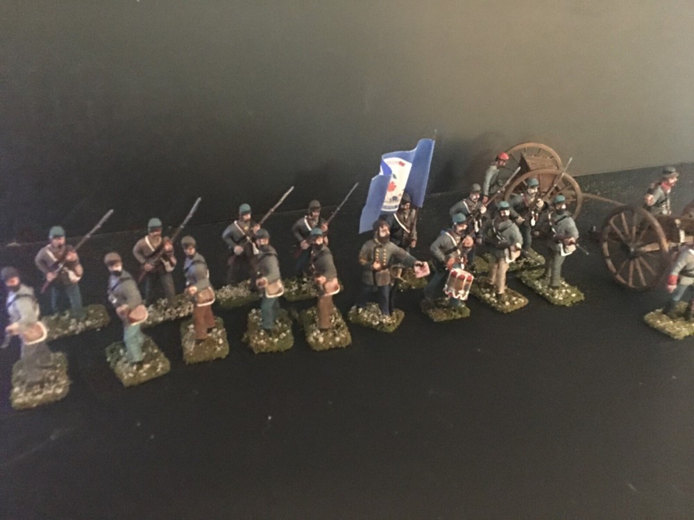 20 - 1/32 Painted 54mm Civil War 8th Virginia Infantry w Standards & Command !