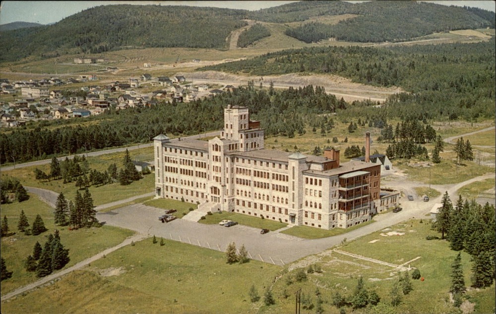St Louis College New Brunswick Canada aerial view ~ 1950-60s vintage postcard