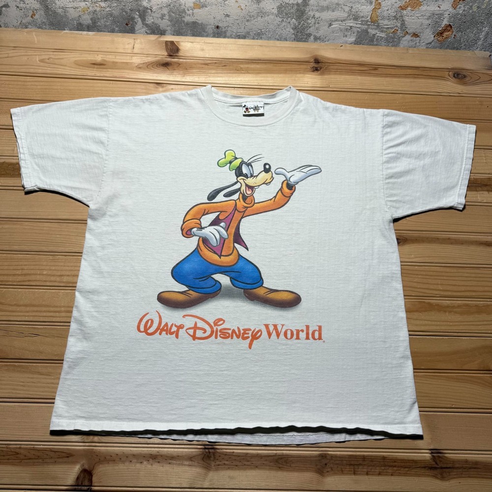 Vintage 90s Walt Disney World Goofy Graphic Cartoon Souvenir T-Shirt USA - Large
