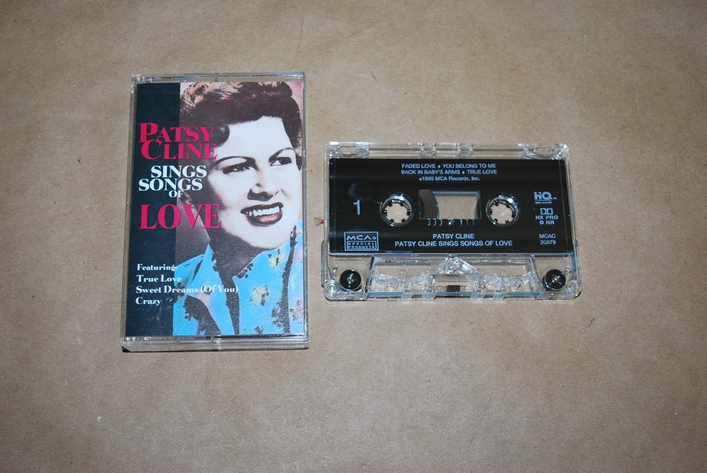 Patsy Cline Sings Songs of Love Cassette Tape