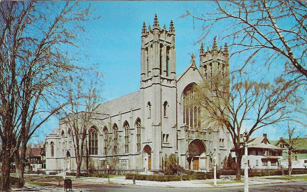 Vintage New York Chrome Postcard Rochester Sacred Heart Cathedral