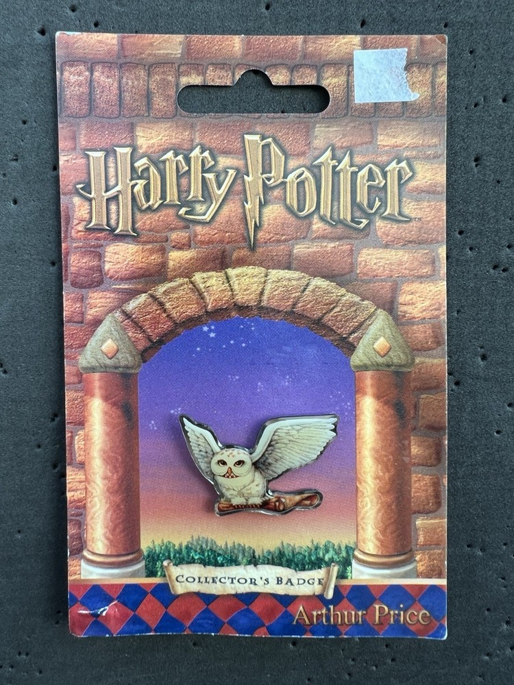 Harry Potter Pin - Hedwig Owl - Sorcerers Stone