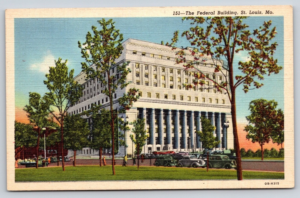 St Louis Missouri~Federal Bldg~St View~Cars~Neoclassical~Linen 1940s Postcard