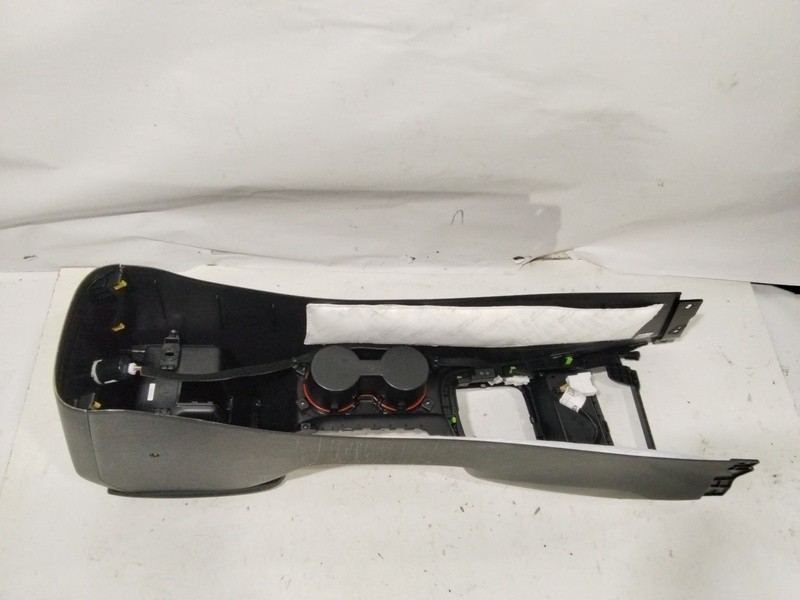 84636-J700 armlehne KIA XCEED DRIVE 2021 1852257