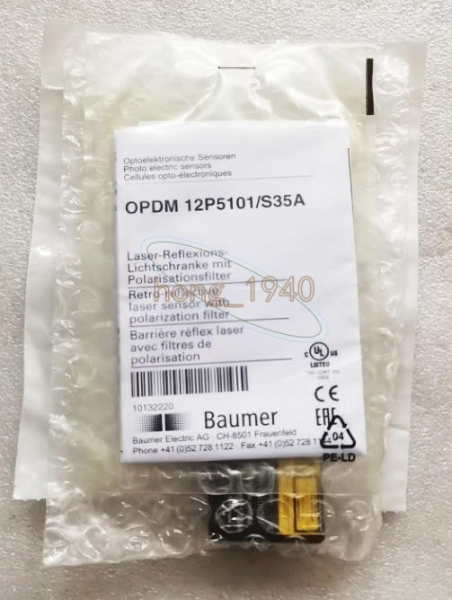 1PCS Baumer OPDM 12P5101/S35A Photoelectric Sensor new