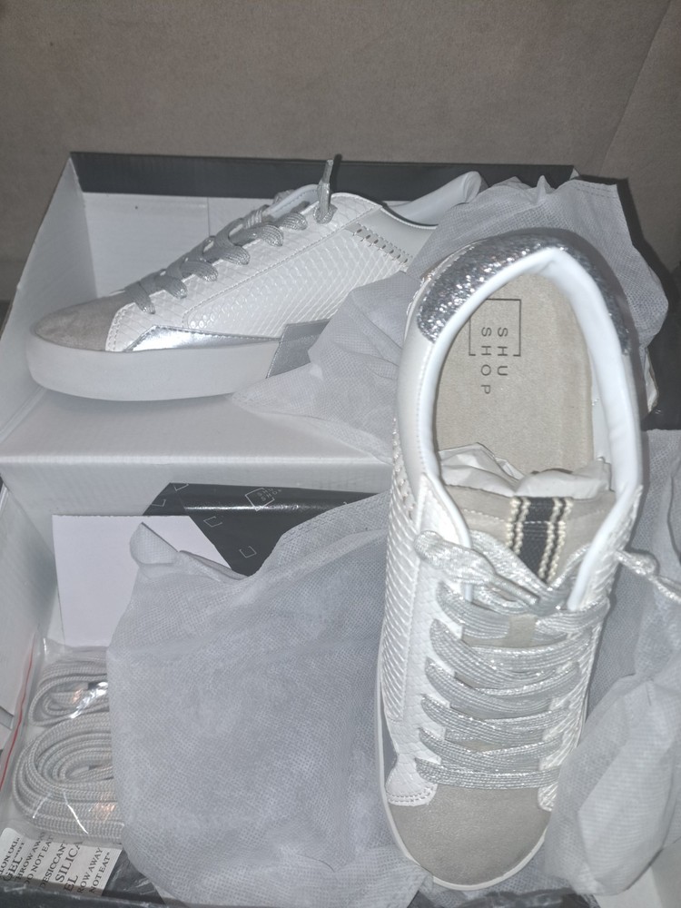 Shu Shop Women's 2-Tone Sneaker Bone/Snake Pattern Size 9