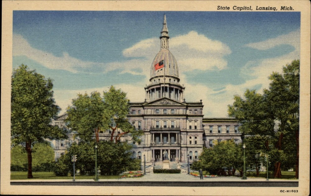 State Capitol Lansing Michigan dome flag stop light ~ 1940s linen postcard