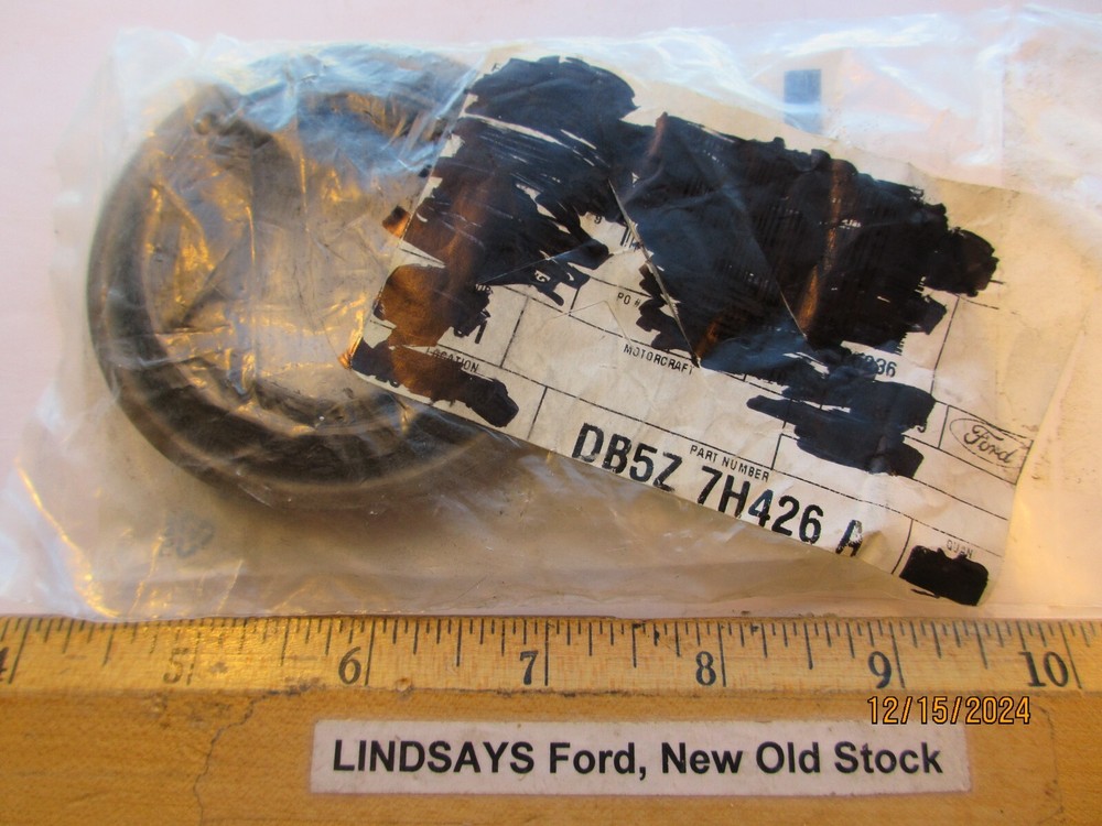 2001-13 Ford Escape Mariner Transfer Case Output Shaft DB5Z-7H426-A