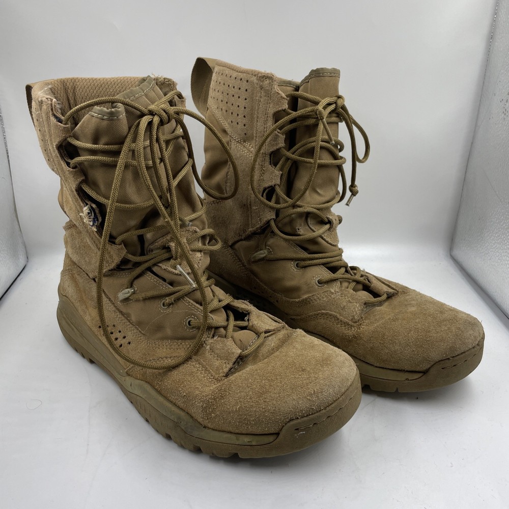 Nike AQ1202-900 SFB Field 2 8-Inch Coyote Brown Tactical Boots Military Grade Size 10