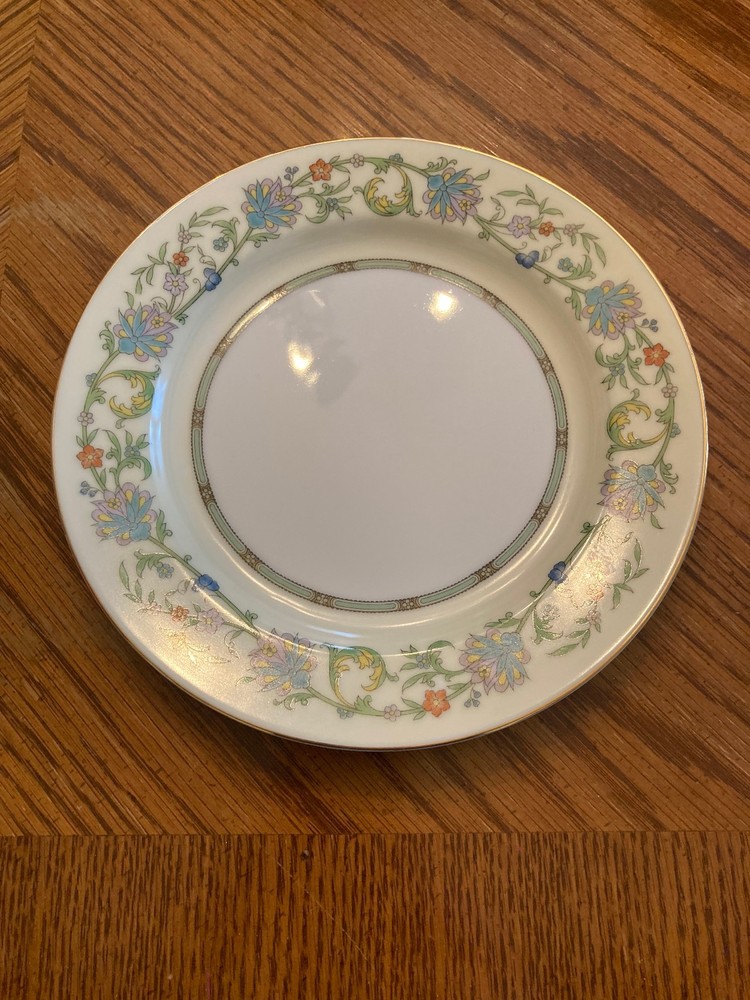 Noritake China Norwich 5042 Gold Trim Salad Plate 7.5