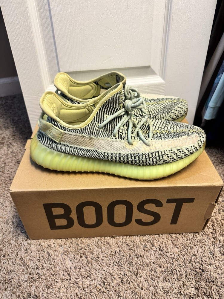 Yeezy Boost 350 V2 “Yeezreel” Size 10 Men’s | Used | OG Box