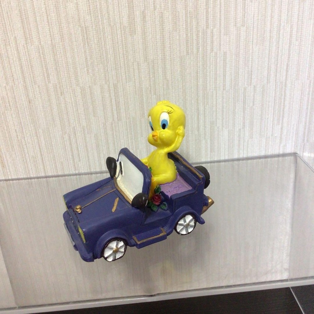 Looney Tunes Tweety Figure Car (3)
