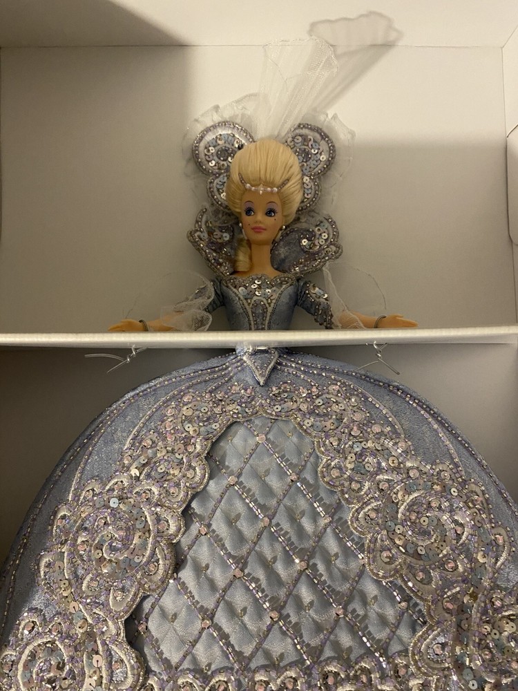 Madame du Barbie Doll by Bob Mackie Limited Edition 1997 Mattel #17934