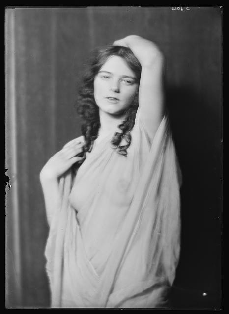 Photo:La Barre Madrienne 1910s Portrait Photograph
