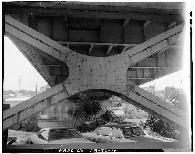 10. View Of Pedestrian Light On Span 8, Showing Central Gusset Plate On Bent 8,