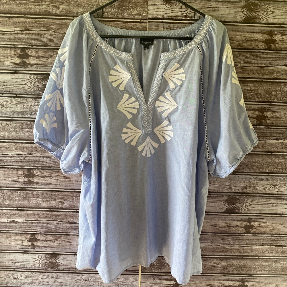 Talbots Women's Short-Sleeved Top Size 2X Blue Embroidered V-Neck