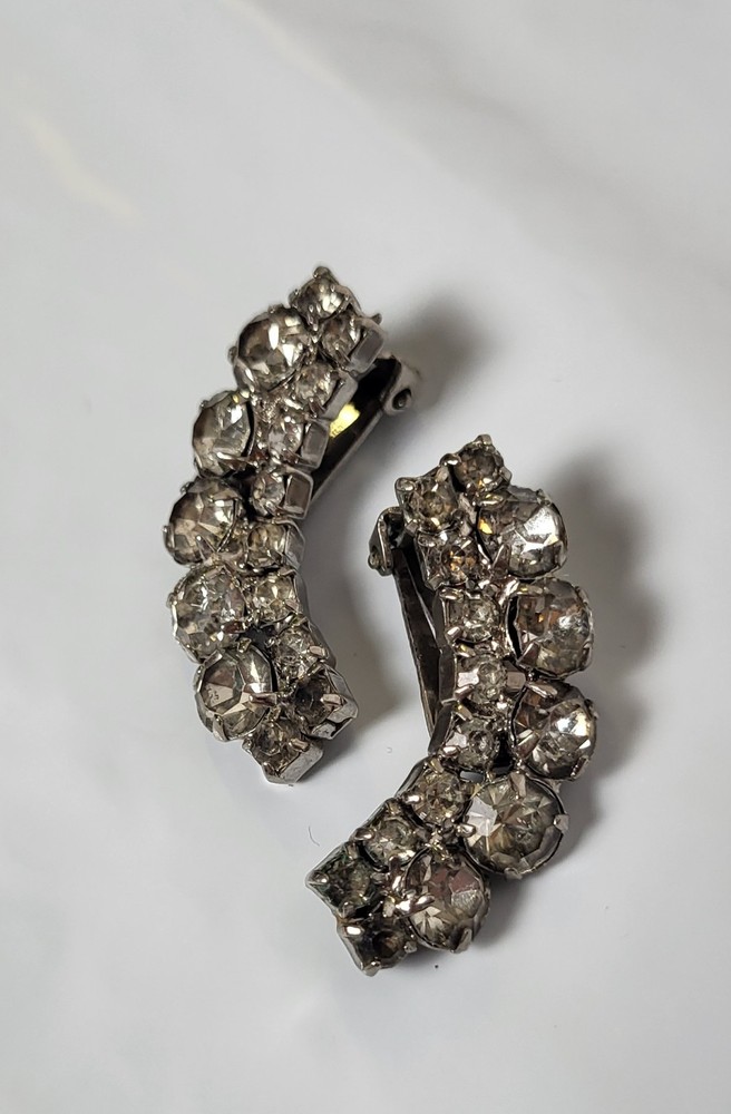 #0045 Vintage Baguette Rhinestone Crescent Climber Clip-On Earrings