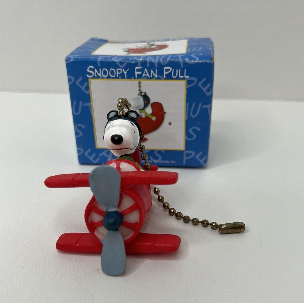 PEANUTS Snoopy Flying Ace Ceiling Fan Pull Chain Cake Topper Figurine Ornament