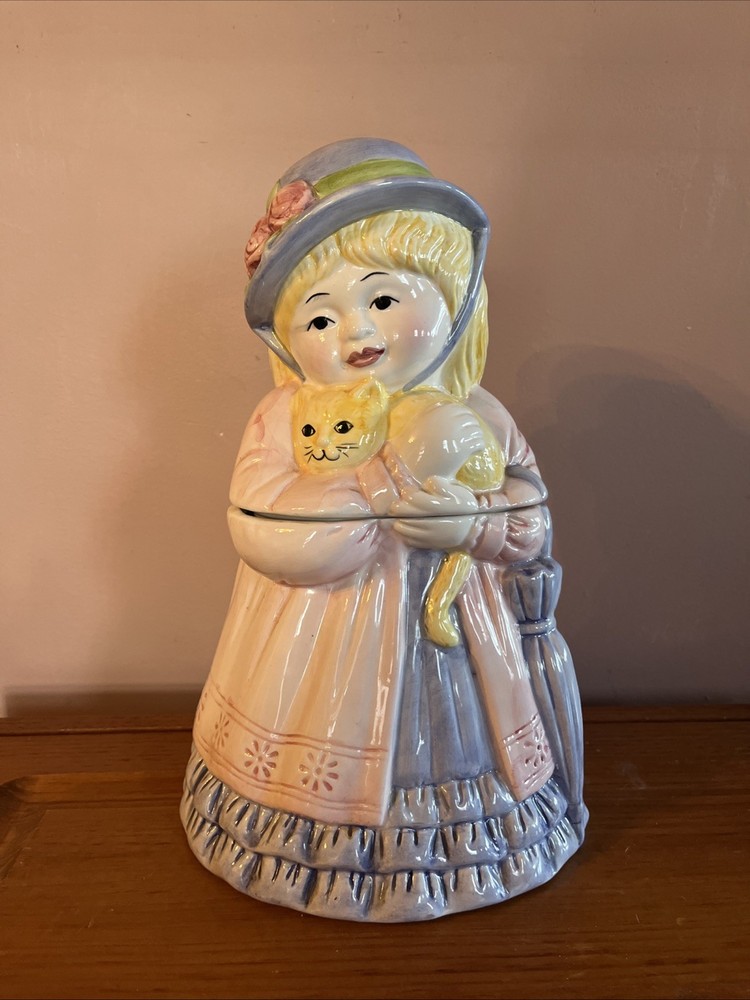Vintage Girl with Cat Ceramic Cookie Jar (Made in Taiwan) 12