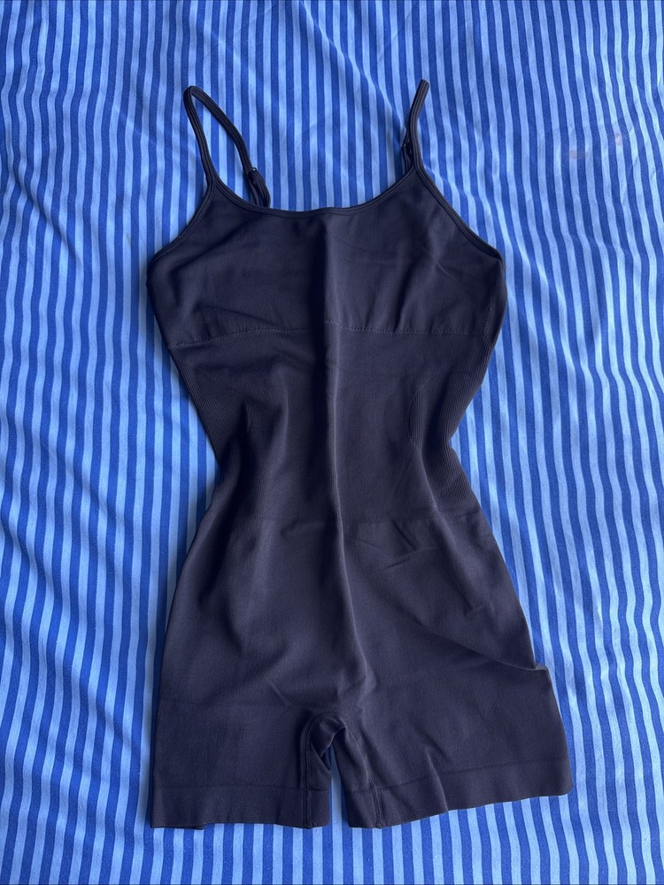 OQQ Women’s LARGE Athletic Romper Black