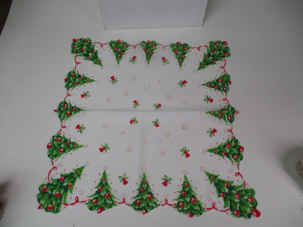 Vintage Cotton Christmas Hankie Handkerchief #9 - Trees