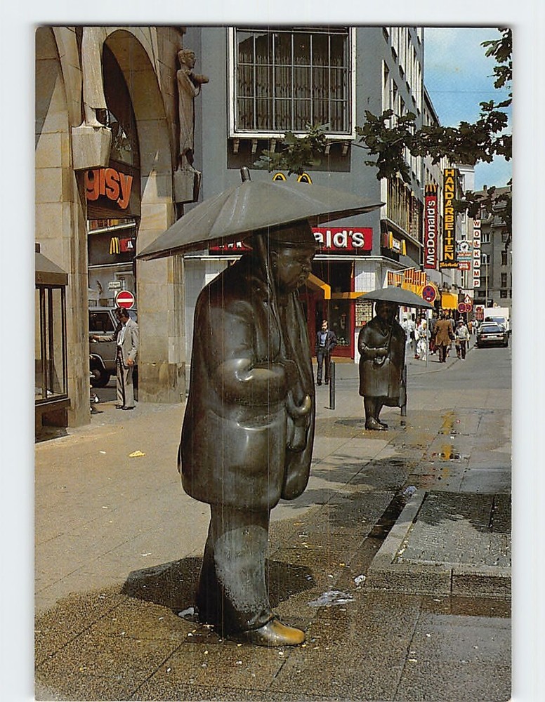 Postcard Regenfiguren Hanover Germany