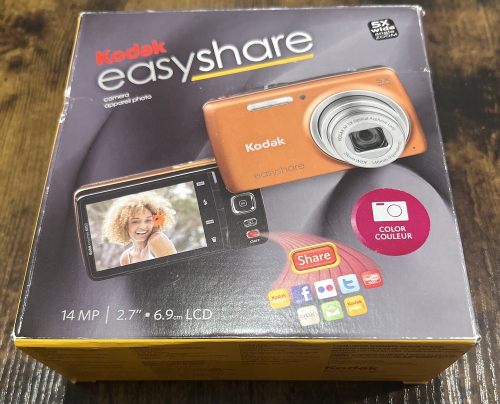 Kodak EasyShare M552 14.0 MP Digital Camera Silver COLOR BRAND NEW SEALED