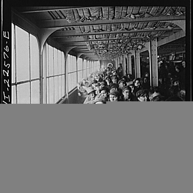 Photo:Baltimore Maryland 1910s Eighteen Hundred Workers Ferry Crowded