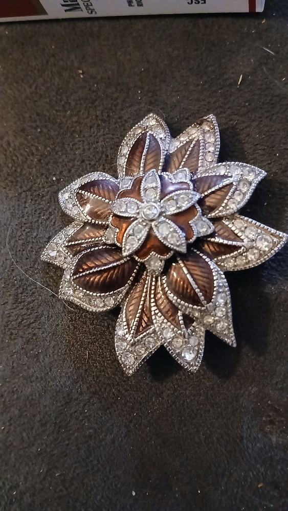 Vintage Monet Signed Silver Tone & Enamel Flower Brooch Pin w/ Clear Rhinestones