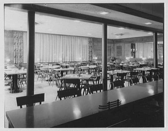 Photo:Stouffer's Westgate, Cleveland, Ohio. Counter room, to wall