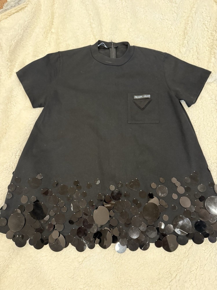 SALE!!!Prada Sequin T-shirt