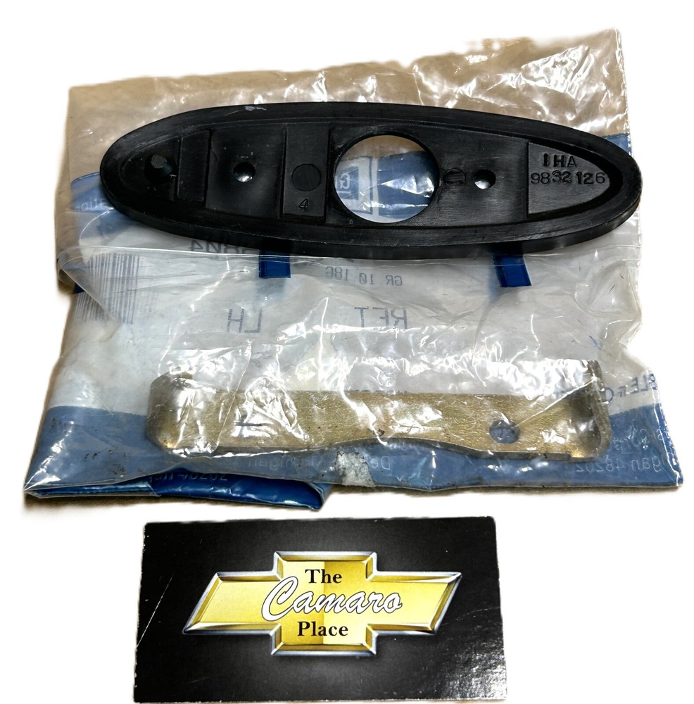 ORIG GM 1970 1981 CAMARO FIREB DOOR BULLET MIRROR MOUNTING BRACKET LH 20055804