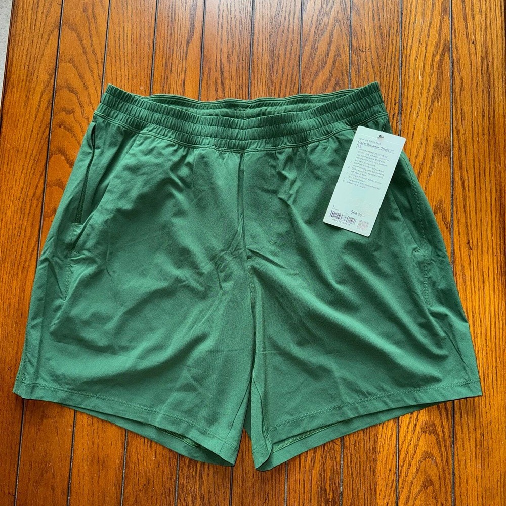 Lululemon Men’s Pace Breaker Short 7” Linerless, Ivy Grove Size Large NWT