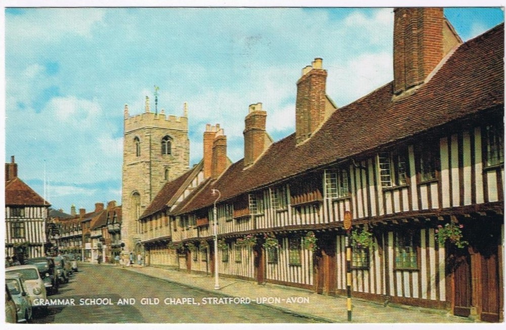 Postcard Stratford-Upon-Avon UK Grammar School & Gild Chapel