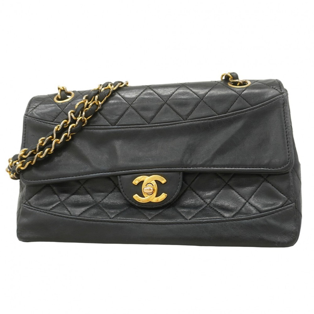 Chanel Lambskin Matelasse Shoulder Bag with Chain Strap 700329
