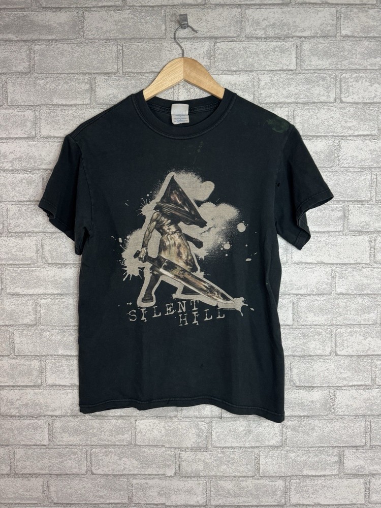 Vintage Silent Hill 2 Pyramid Head 2000s Video Game t-shirt Size S Rare