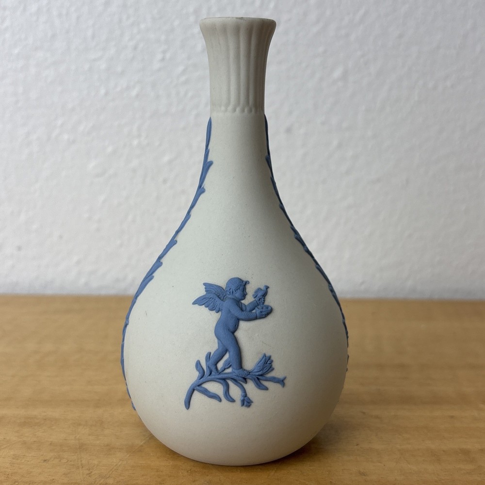 Wedgwood White & Blue Jasperware SPRING SUMMER Bud Vase